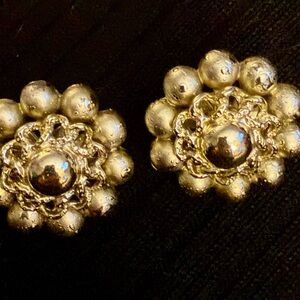 Vintage Coro Gold Floral Clip on Earrings